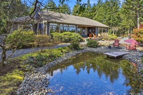 1195 Spider Lake Rd, Qualicum Beach, BC 