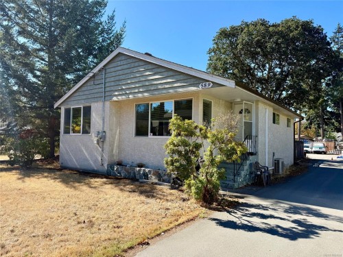589 Ledsham Rd, Colwood, BC 