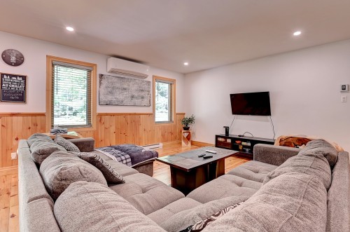 Salon - 59 Ch. Gouin, Saint-Michel-Des-Saints, QC 