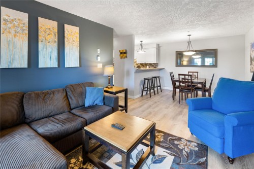 #2-8 White St, Ladysmith, BC 