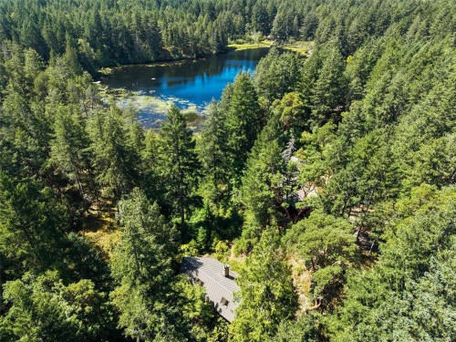649 Lost Lake Rd, Highlands, BC 