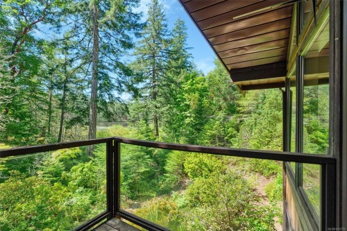 649 Lost Lake Rd, Highlands, BC 