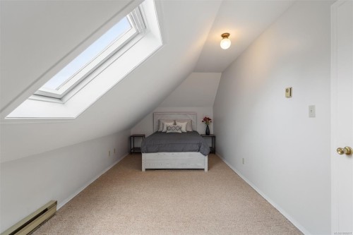 1335 Rudlin St, Victoria, BC 