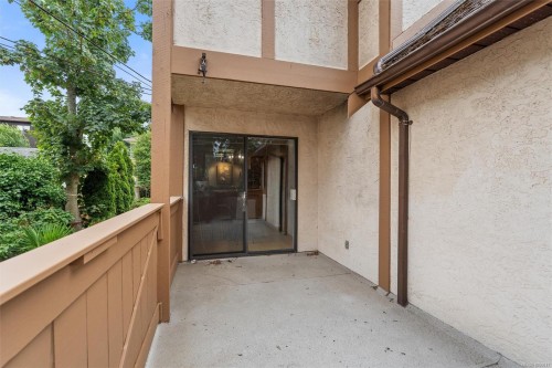 1335 Rudlin St, Victoria, BC 
