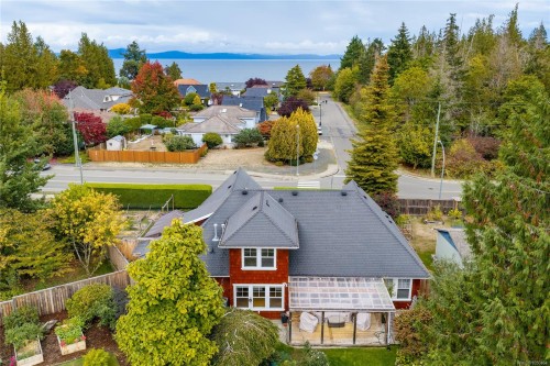 647 Temple St, Parksville, BC 