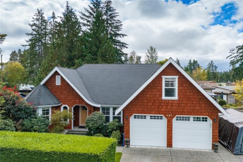 647 Temple St, Parksville, BC 