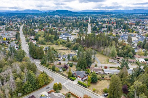 647 Temple St, Parksville, BC 