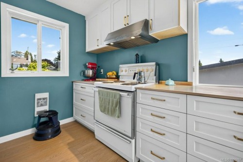 2158 Downey Ave, Comox, BC 