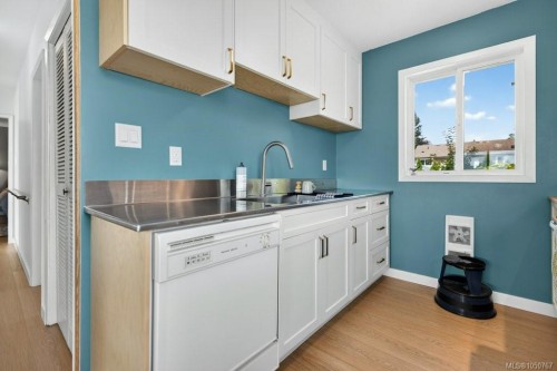 2158 Downey Ave, Comox, BC 