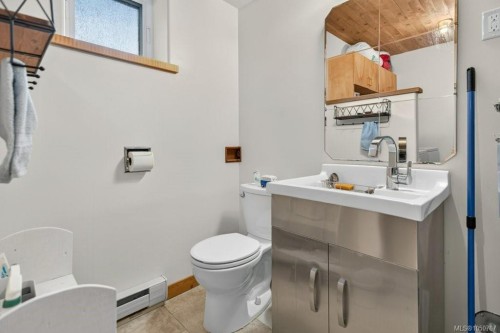 2158 Downey Ave, Comox, BC 
