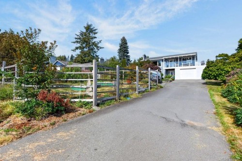 2158 Downey Ave, Comox, BC 