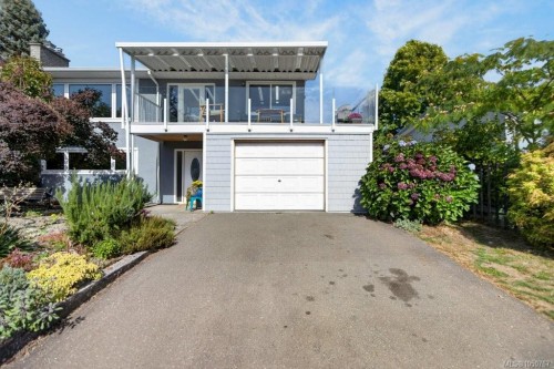 2158 Downey Ave, Comox, BC 