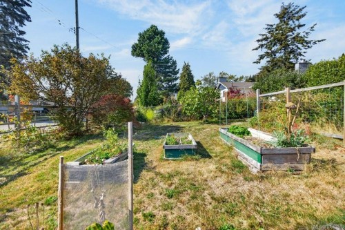 2158 Downey Ave, Comox, BC 