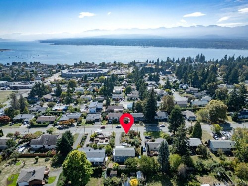 2158 Downey Ave, Comox, BC 