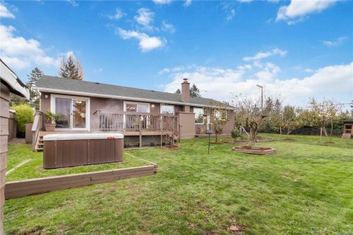 6756 Central Saanich Rd, Central Saanich, BC 