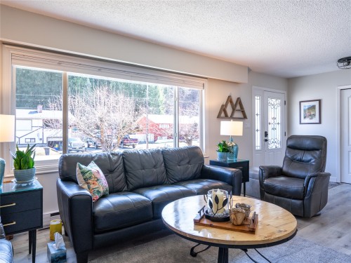 1669 Hiob Road, Revelstoke, BC 