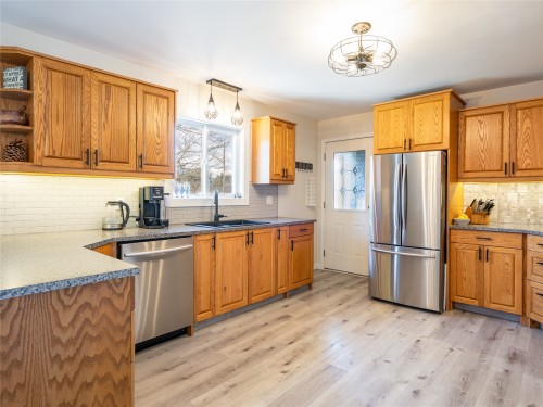 1669 Hiob Road, Revelstoke, BC 