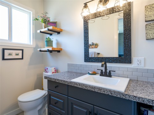 1669 Hiob Road, Revelstoke, BC 