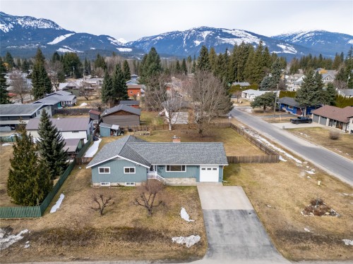 1669 Hiob Road, Revelstoke, BC 