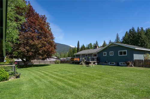 1669 Hiob Road, Revelstoke, BC 