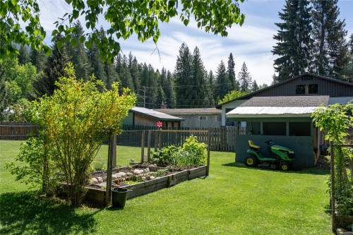 1669 Hiob Road, Revelstoke, BC 