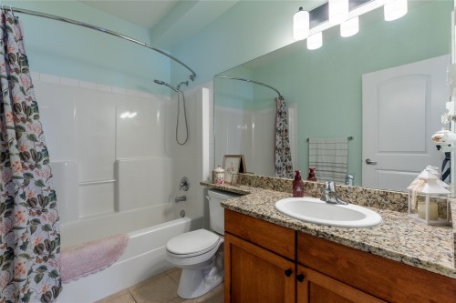 203-2523 Shannon View Drive, West Kelowna, BC 