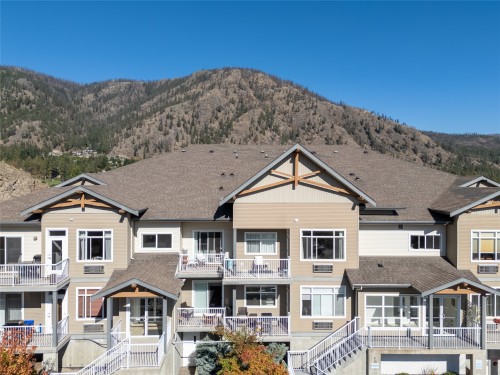 203-2523 Shannon View Drive, West Kelowna, BC 