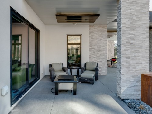 722 Highpointe Place, Kelowna, BC 