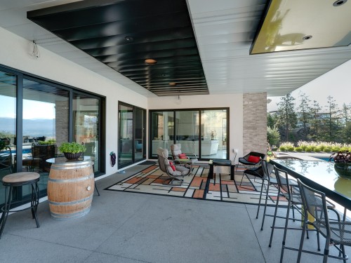 722 Highpointe Place, Kelowna, BC 