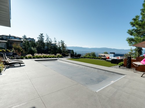 722 Highpointe Place, Kelowna, BC 