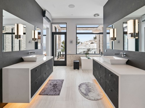 722 Highpointe Place, Kelowna, BC 