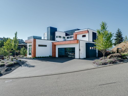 722 Highpointe Place, Kelowna, BC 