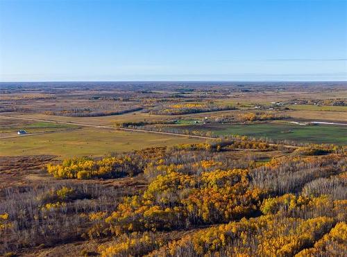 0 8E Rd, Armstrong, MB 