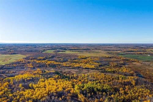 0 8E Rd, Armstrong, MB 