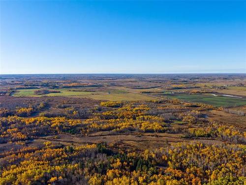 0 8E Rd, Armstrong, MB 