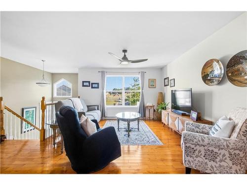 14 Hallihan Dr, Oromocto, NB 