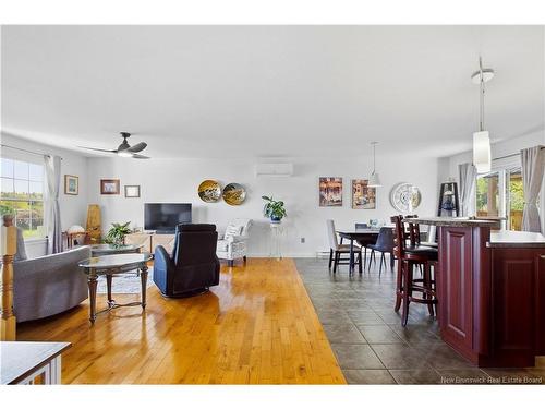 14 Hallihan Dr, Oromocto, NB 
