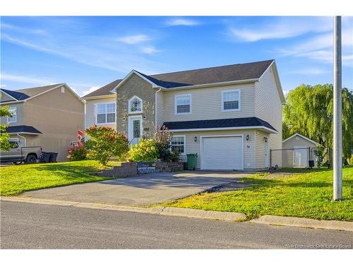 14 Hallihan Dr, Oromocto, NB 