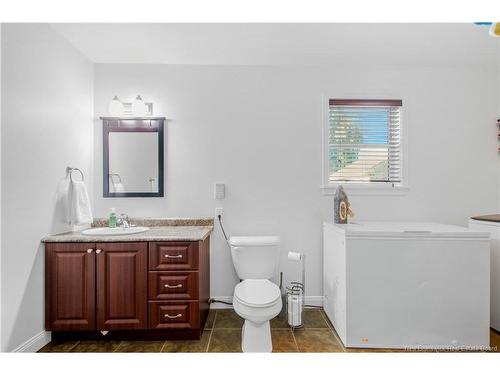 14 Hallihan Dr, Oromocto, NB 