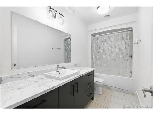 136 Runneymeade Rd, Riverview, NB 