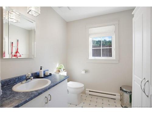 152 Wiggins Dr, Fredericton, NB 