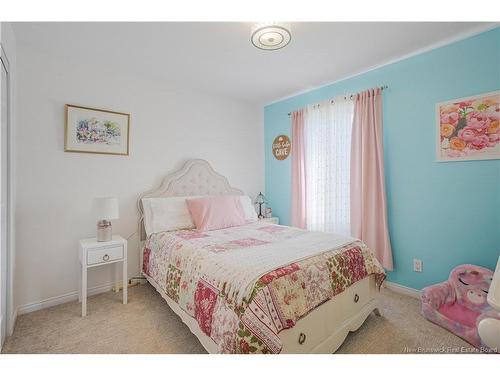 152 Wiggins Dr, Fredericton, NB 