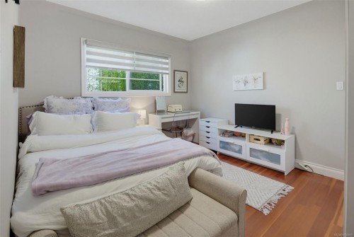 943 Linkleas Ave, Oak Bay, BC 