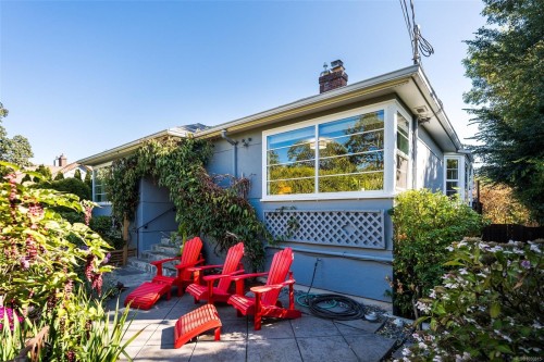 943 Linkleas Ave, Oak Bay, BC 
