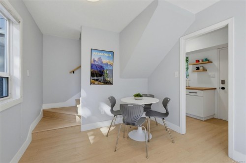 943 Linkleas Ave, Oak Bay, BC 
