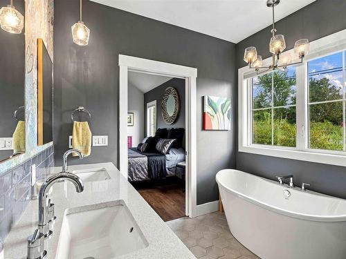 8 Steeple View Drive, Port Williams, NS 