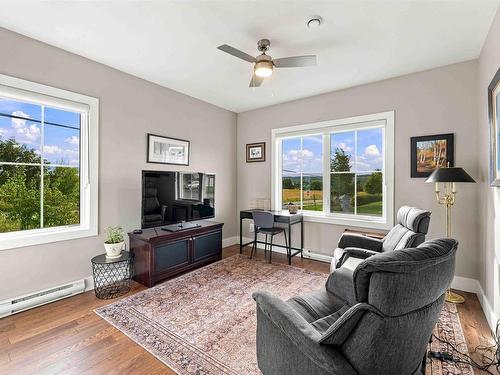 8 Steeple View Drive, Port Williams, NS 