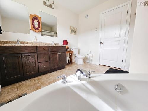 3975 East Bay Highway, East Bay, NS 