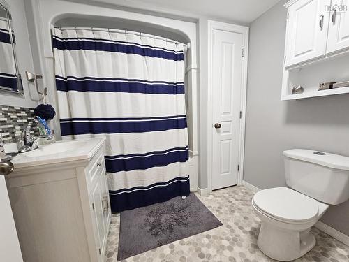 3975 East Bay Highway, East Bay, NS 