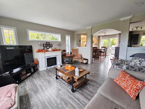 3975 East Bay Highway, East Bay, NS 
